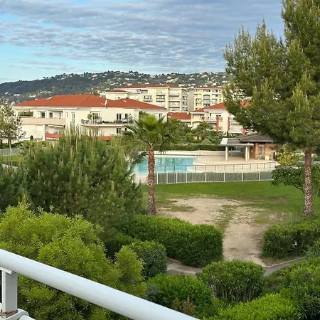 Evasion Cotiere Avec Vue Mer Et Piscine A Deux Pas De La Plage 公寓 昂蒂布